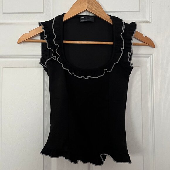 ASOS DESIGN Sweetheart Neckline Top - Picture 2 of 3
